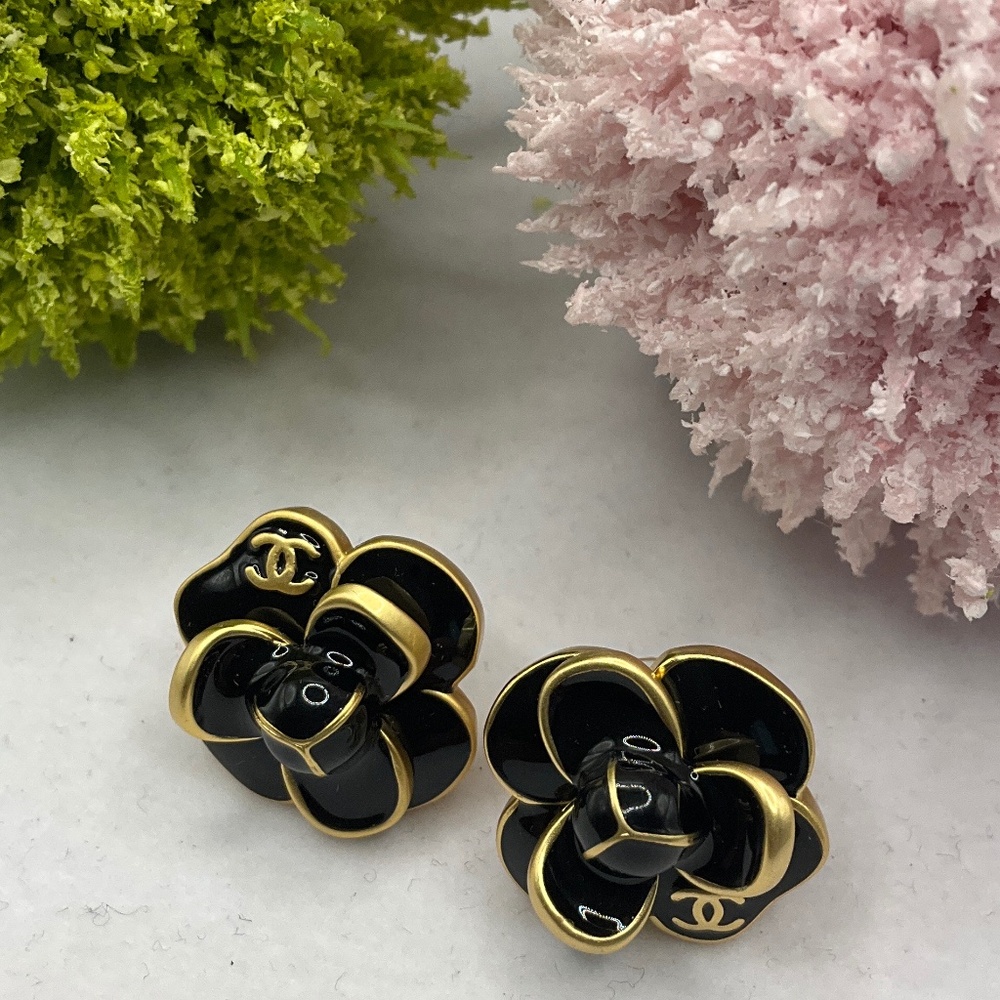 Camelia flower earrings